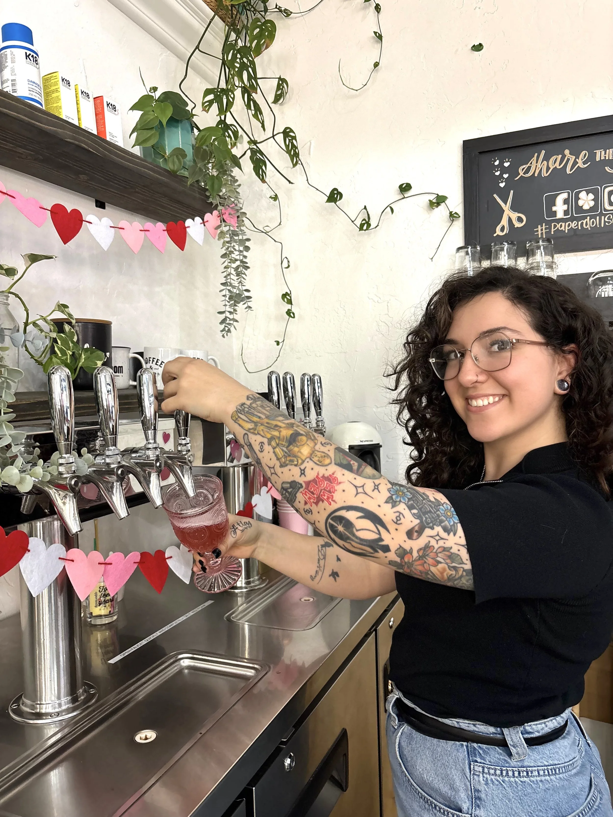 A warm welcome at the PaperDoll Salon drinks bar